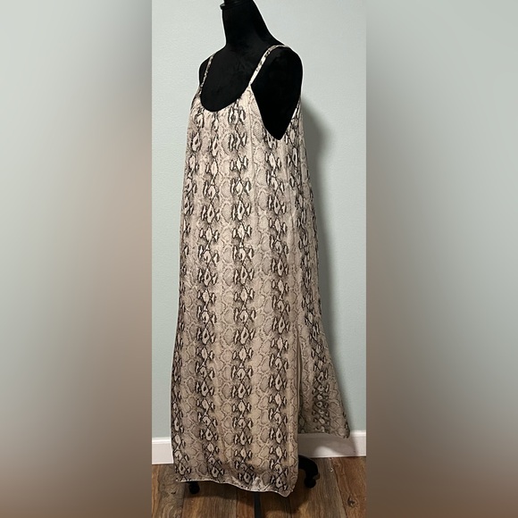 SOFIA Snakeskin Maxi Dress - L - Picture 2 of 5